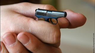 Illustration for article titled Cute Mini Guns As Small As Matches Can Actually Shoot Bullets